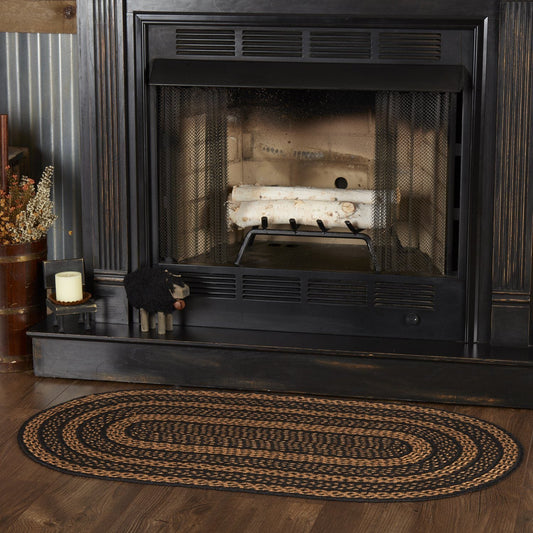 Farmhouse Star Oval Braided Rug 27x48"