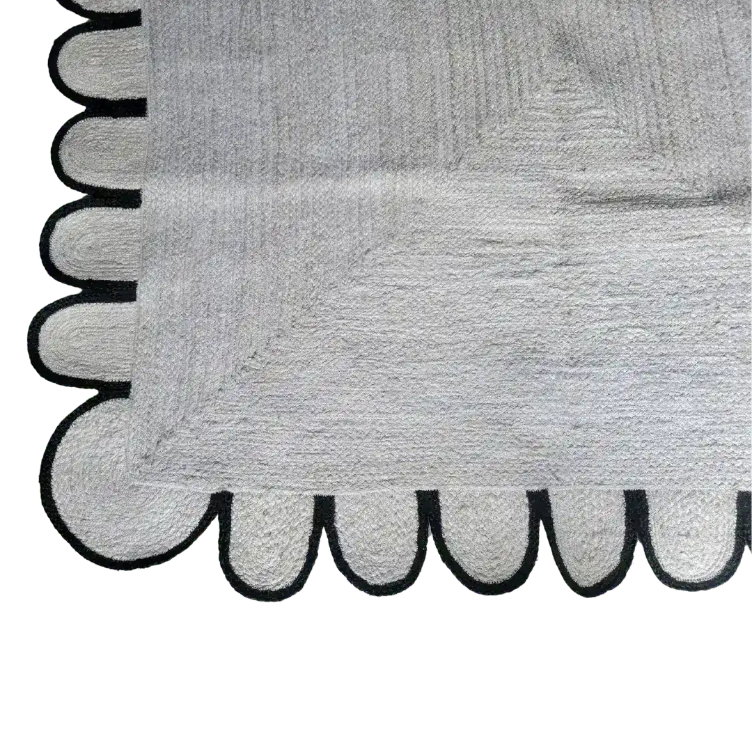Black and White Scallop Jute Rug