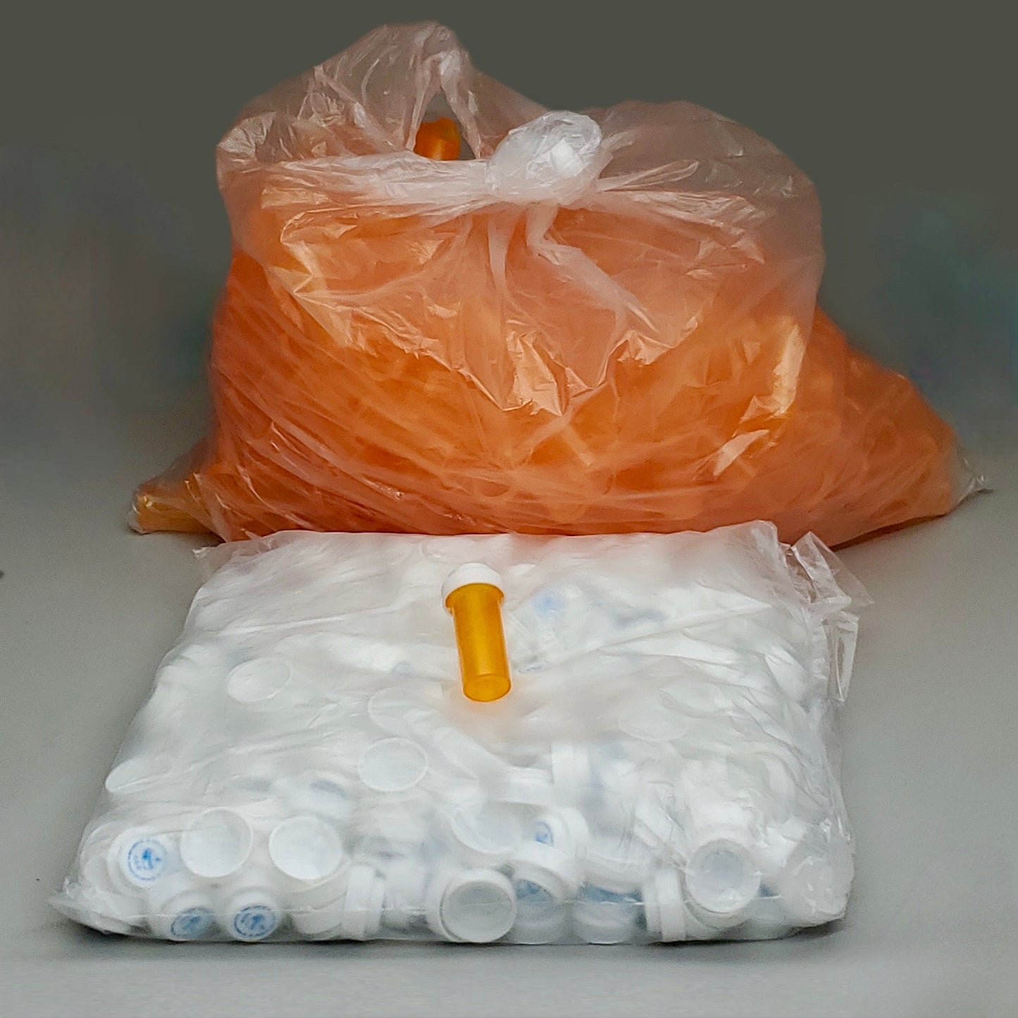 COLORSAFE Vials (400 PACK) 8 dram Amber Vial & Reversible Caps 850801 (New Other)