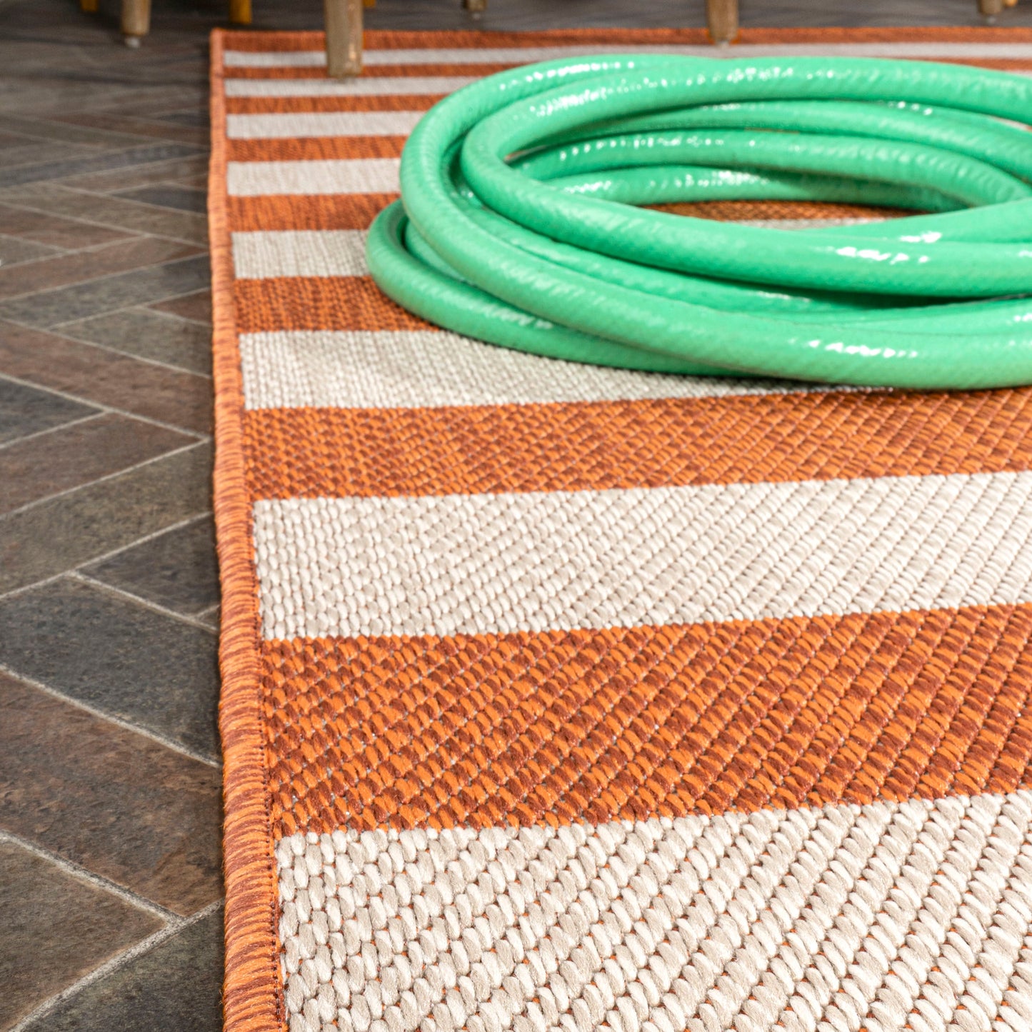 Two-Tone Wide Stripe Indoor/Outdoor Area Rug (5 Colors, 5 Sizes)