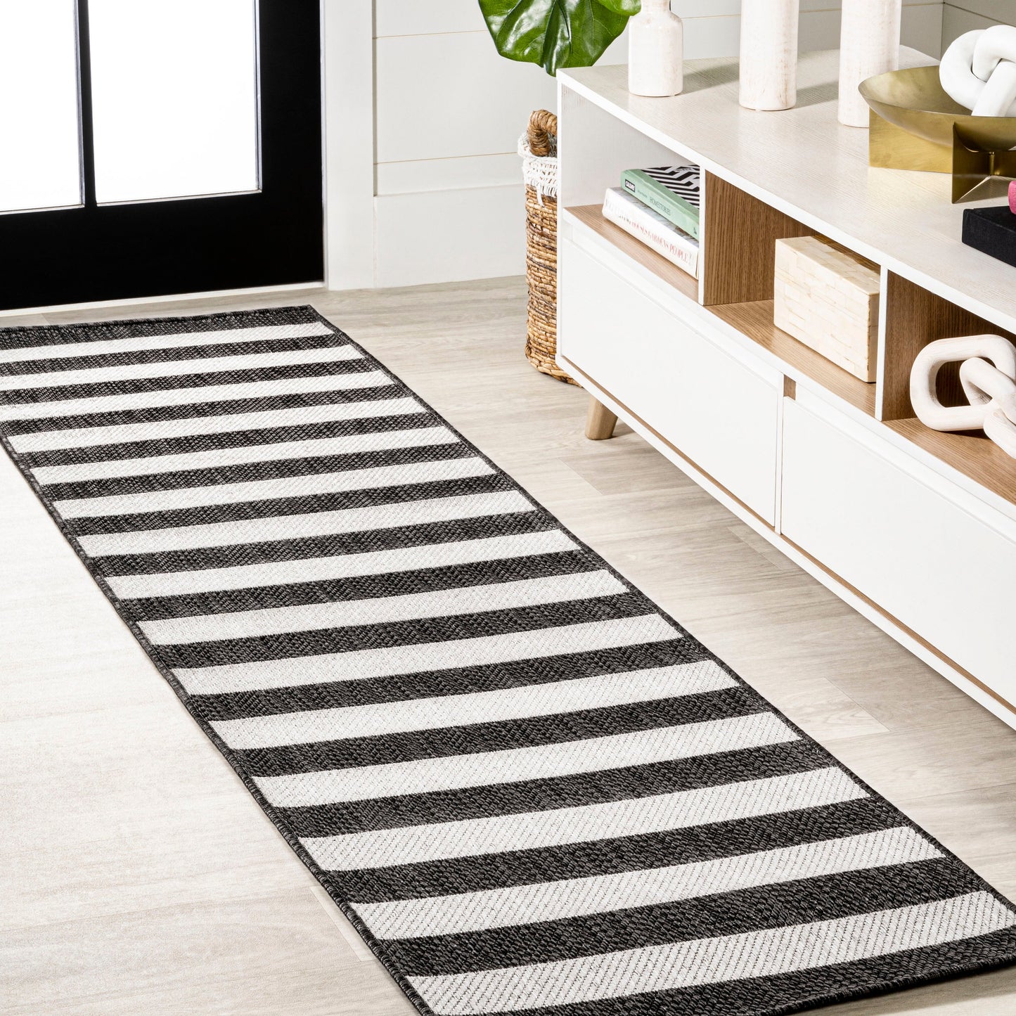 Two-Tone Wide Stripe Indoor/Outdoor Area Rug (5 Colors, 5 Sizes)