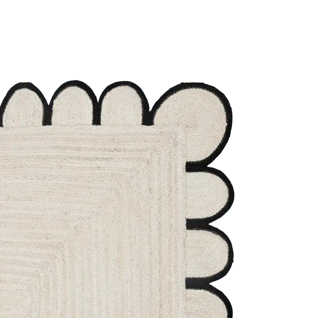 Black and White Scallop Jute Rug