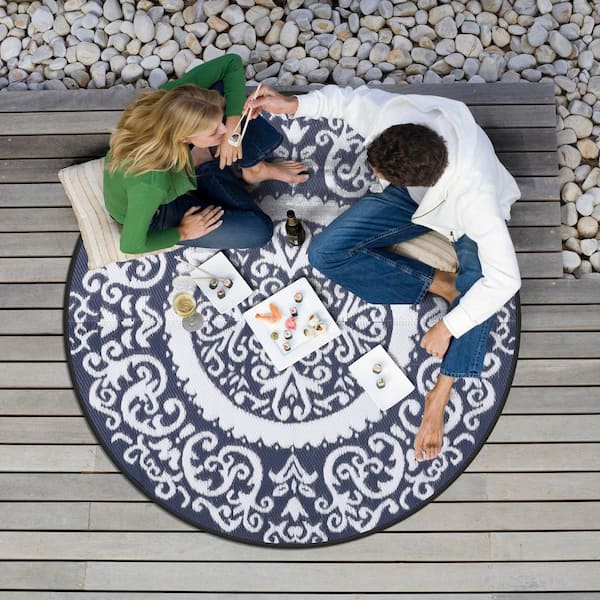 5' Round Area Rug Polypropylene Backing Material, Blue & White