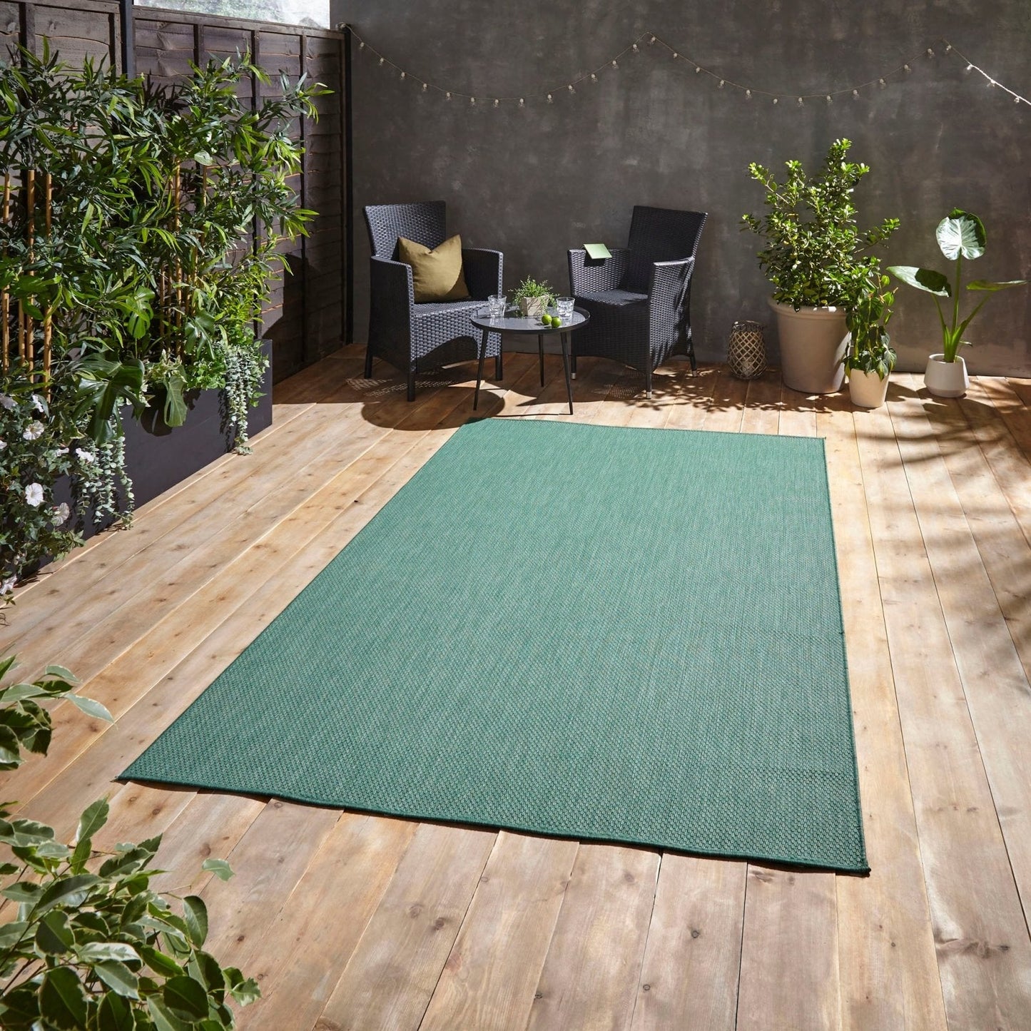 Pop! Outdoors Dark Green Rug