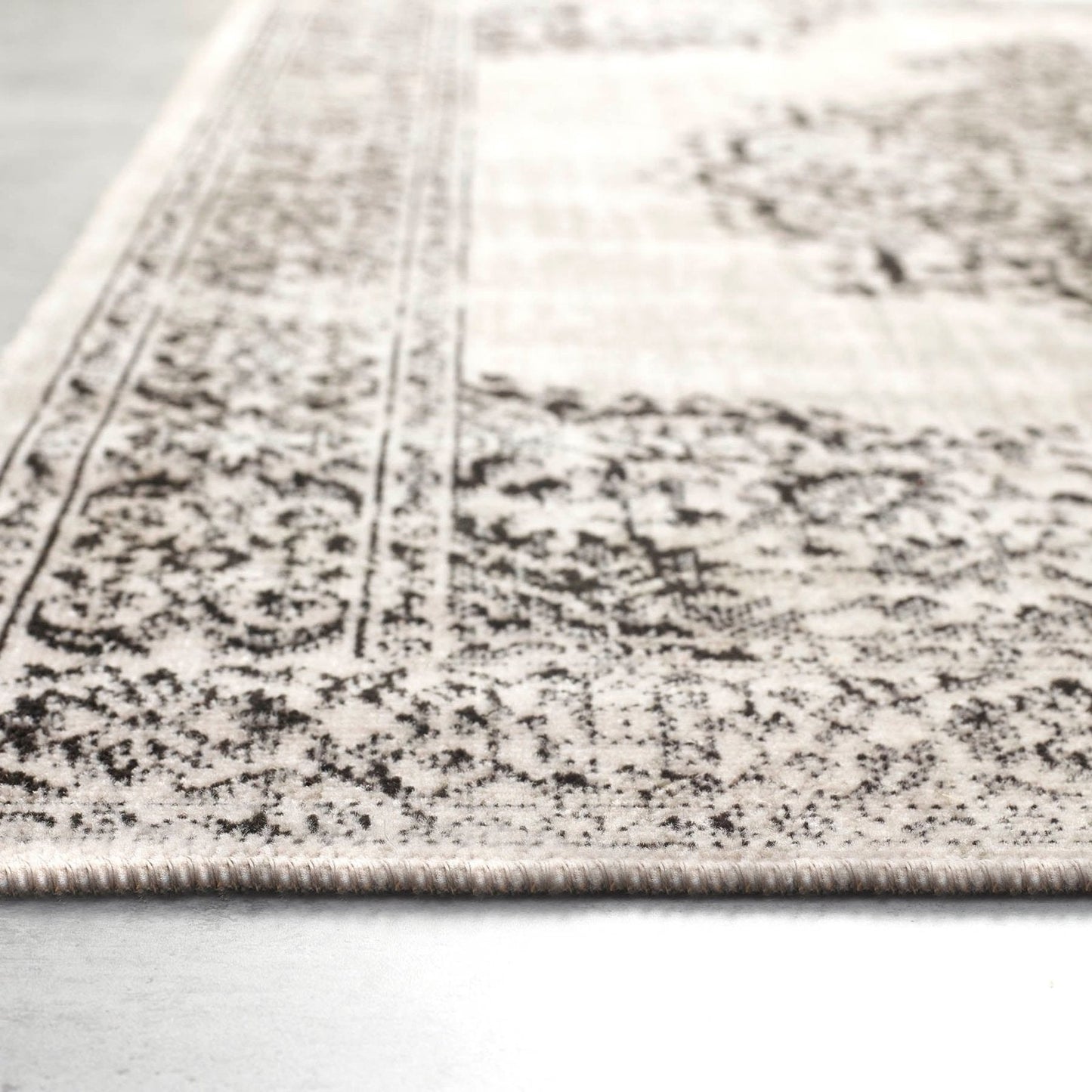 Saville Grey Black Rug