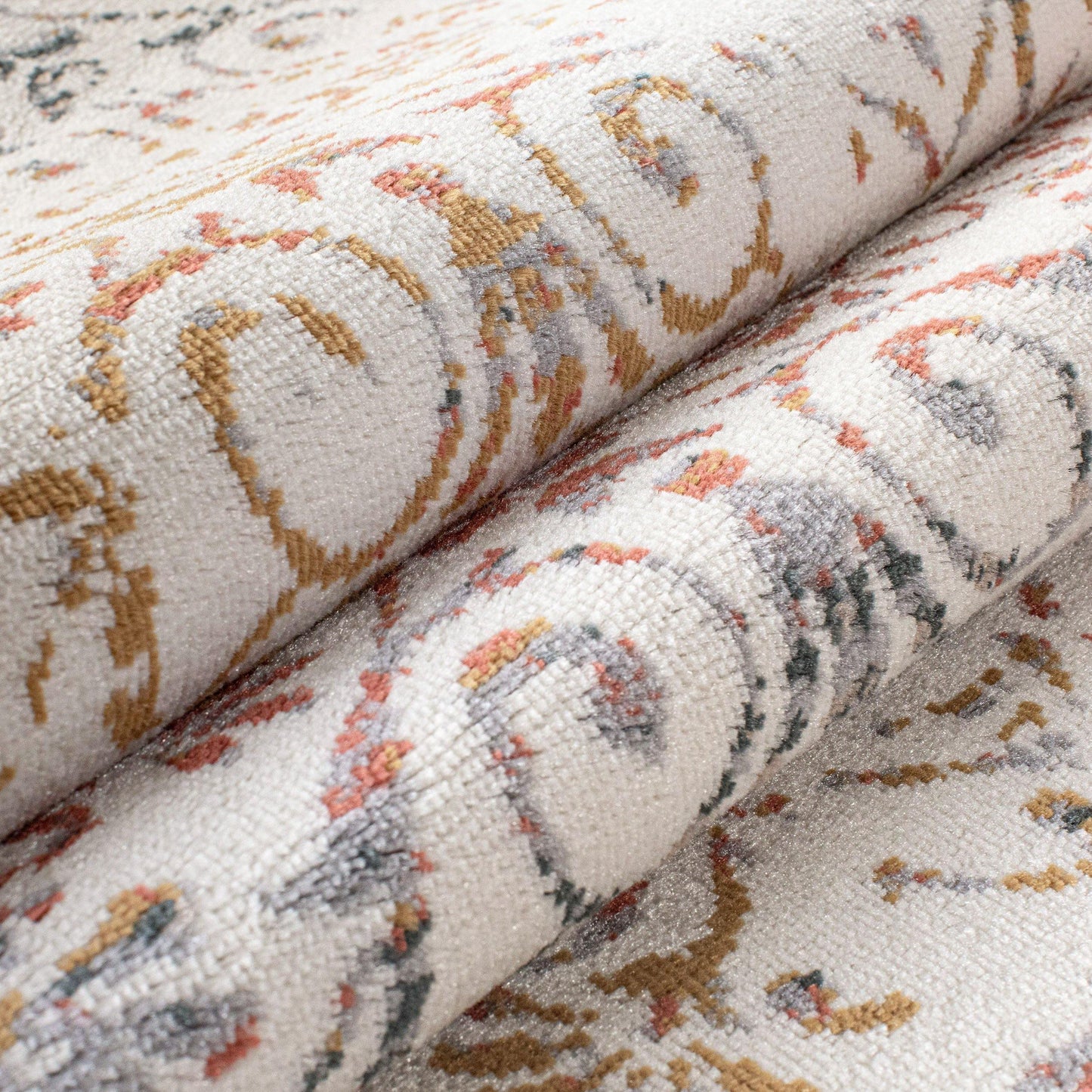 Ulani Contemporary Oriental Distressed Damask Rug